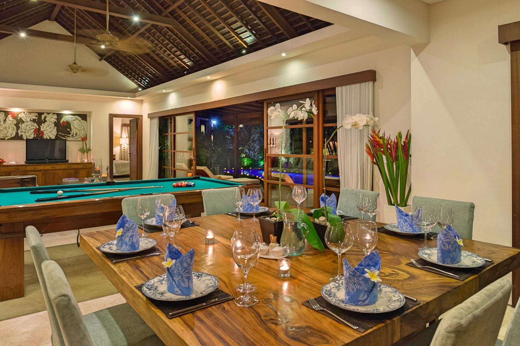 Lataliana Seminyak Villa Buitenkant foto