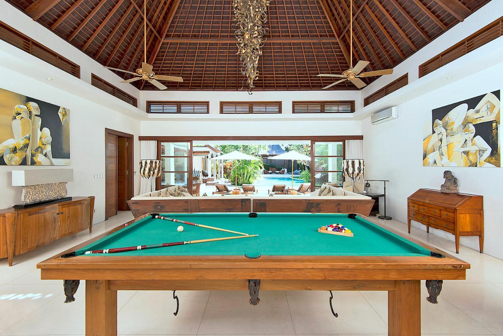 Lataliana Seminyak Villa Buitenkant foto