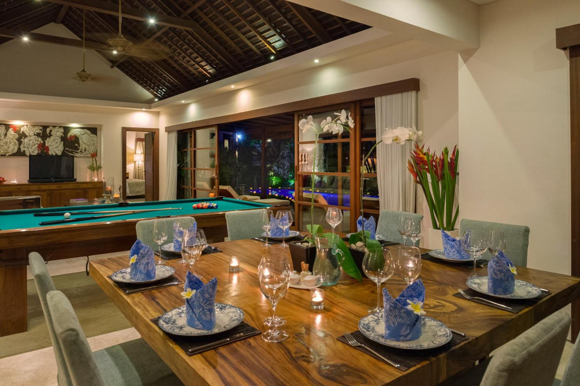 Lataliana Seminyak Villa Buitenkant foto