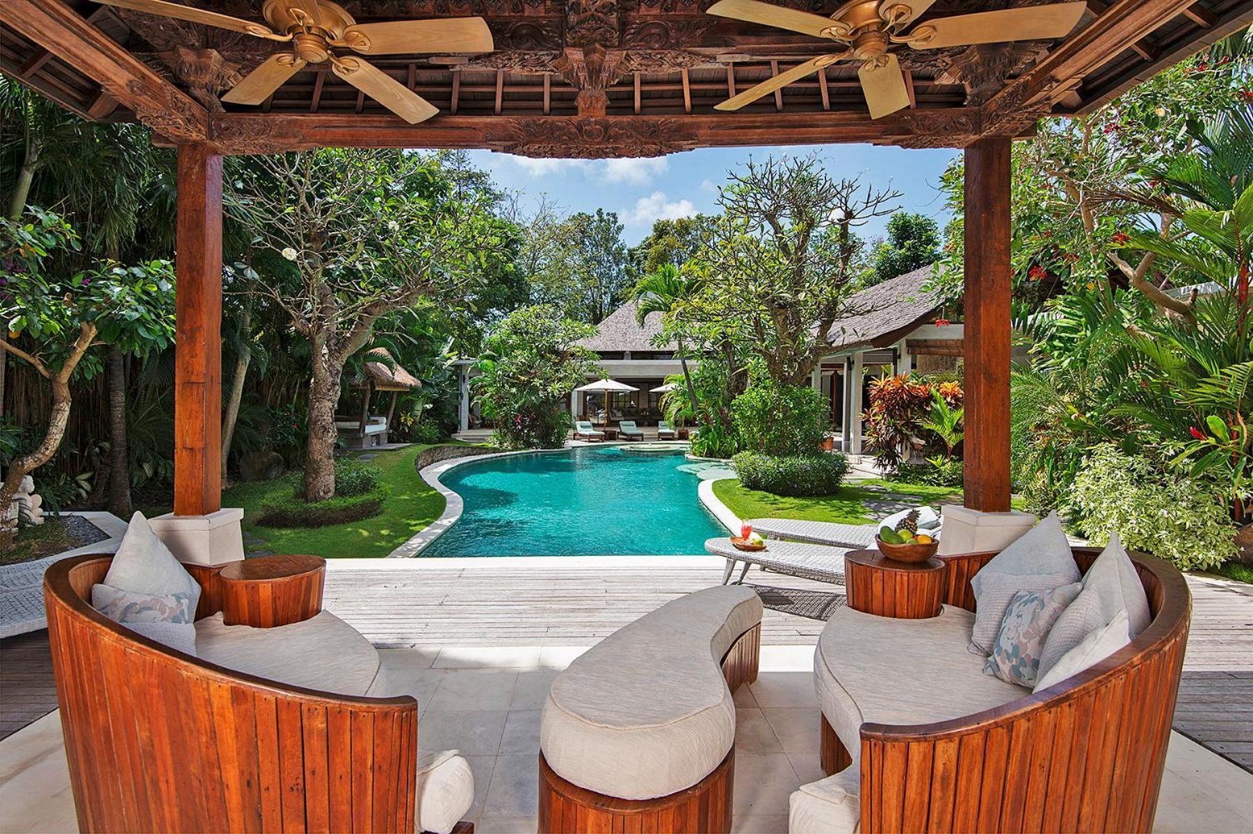 Lataliana Seminyak Villa Buitenkant foto