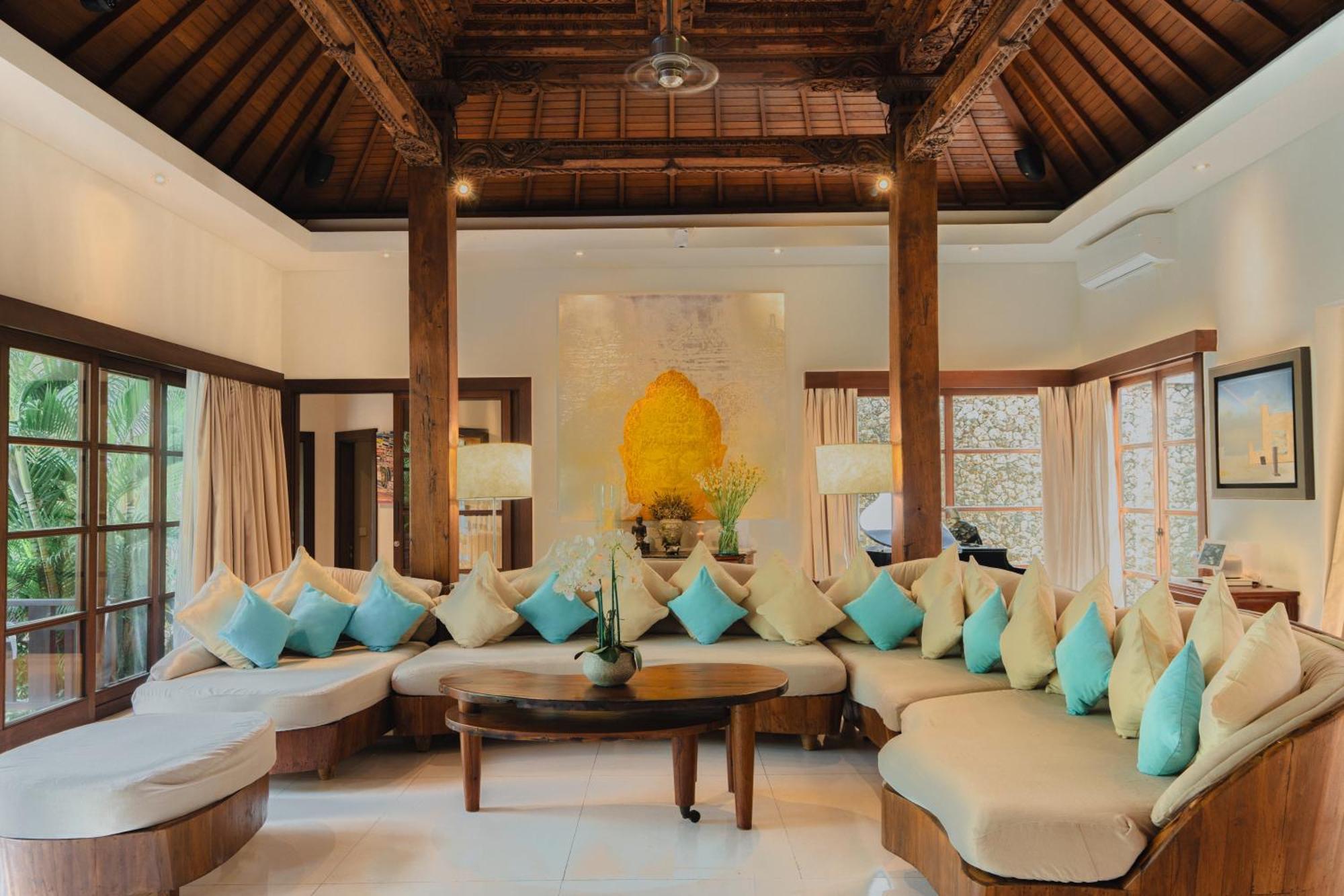 Lataliana Seminyak Villa Buitenkant foto