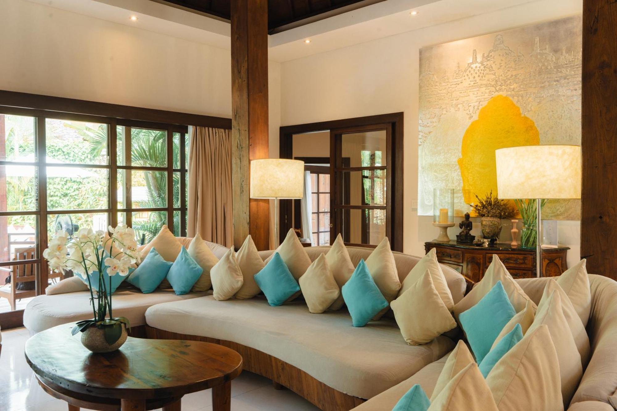 Lataliana Seminyak Villa Buitenkant foto